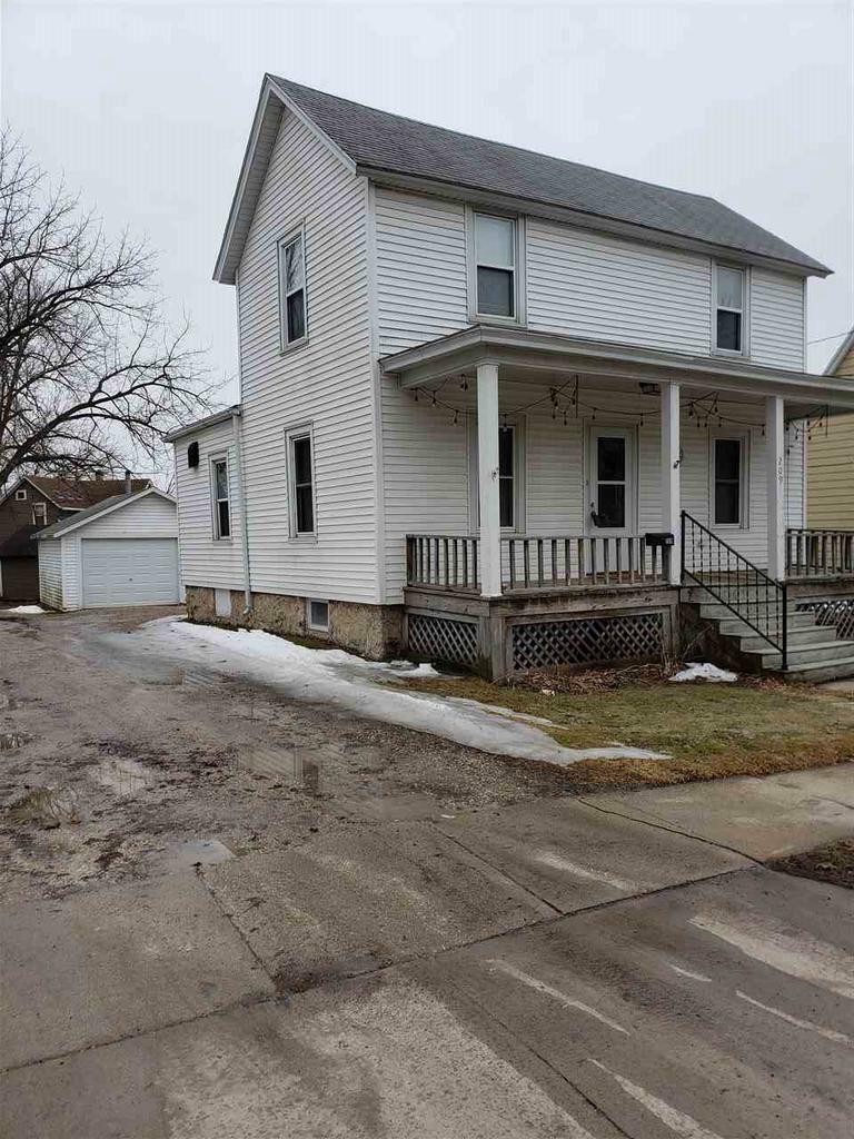 Property Photo:  209 York St  WI 53916 