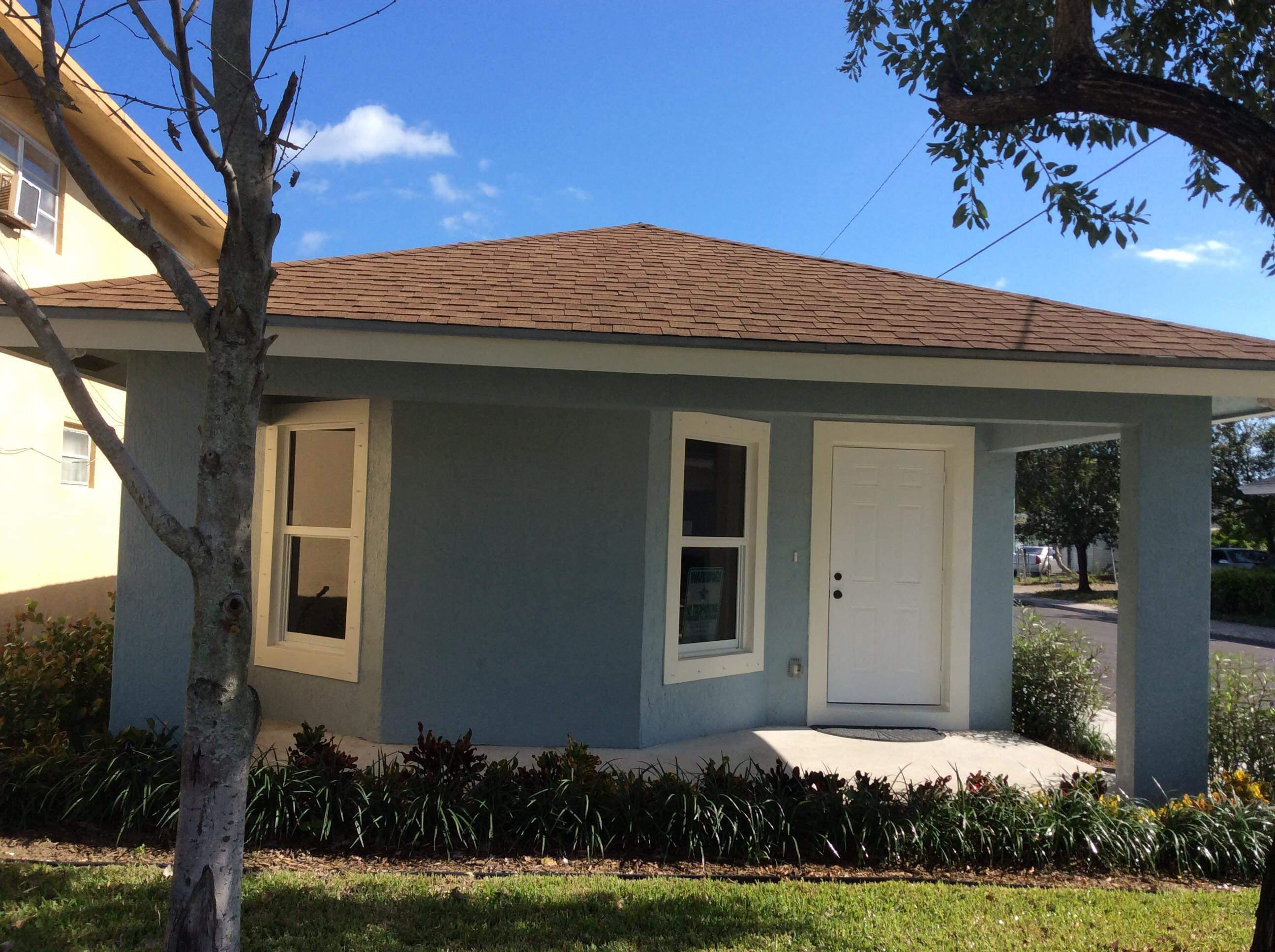 Property Photo: 32 S E Street FL 33460