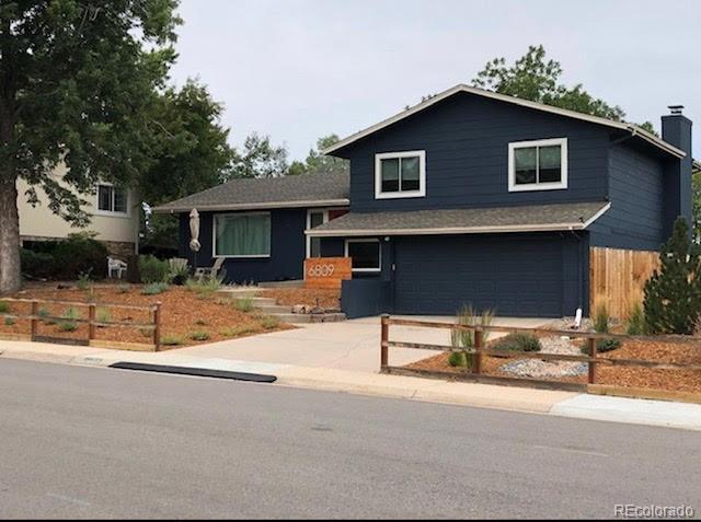 Property Photo: 6809 S Roslyn Circle CO 80112