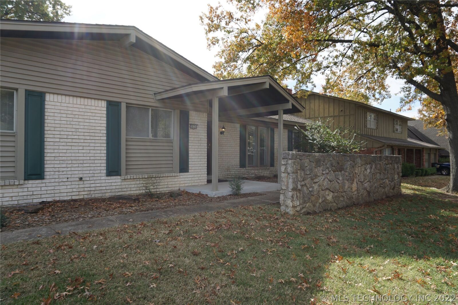 Property Photo: 5834 E 62nd Place OK 74136