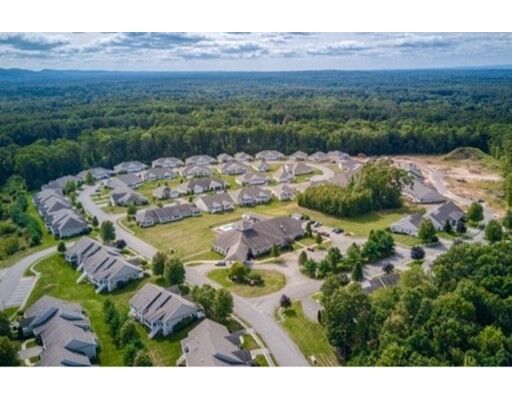 Property Photo: 11 Lodge Ln 11 MA 01095