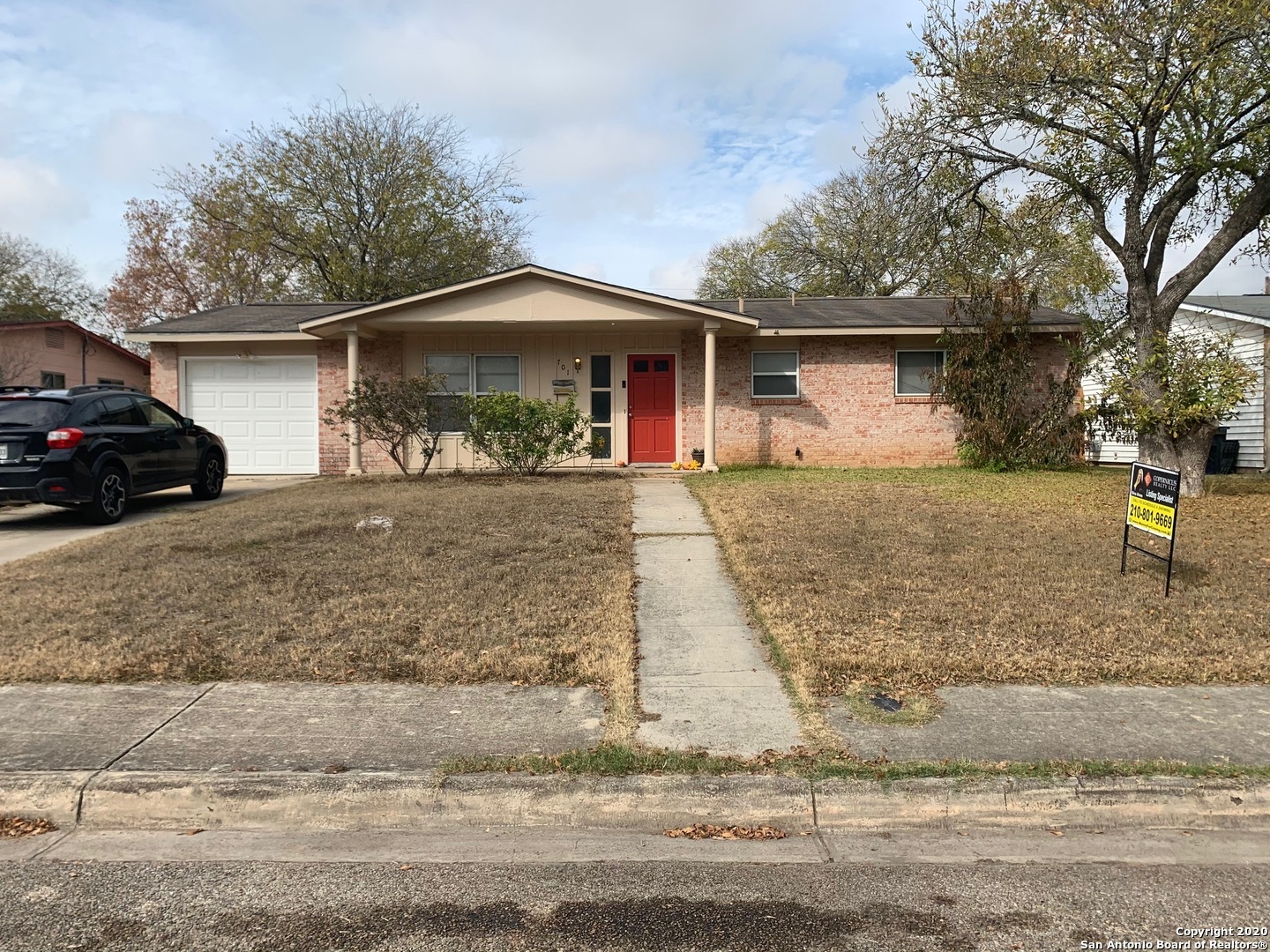 Property Photo: 701 Aviation Ave TX 78154