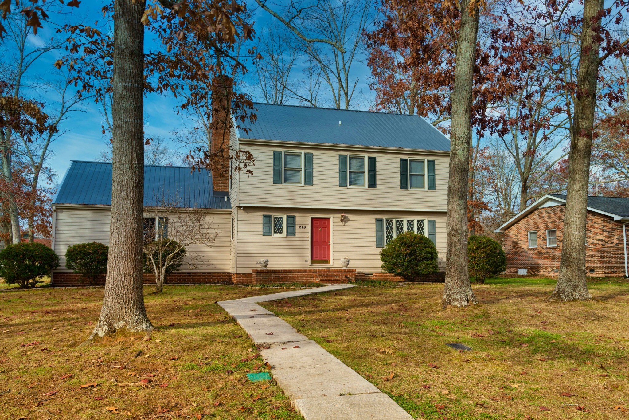 Property Photo:  210 Kaywood Ave  TN 37388 