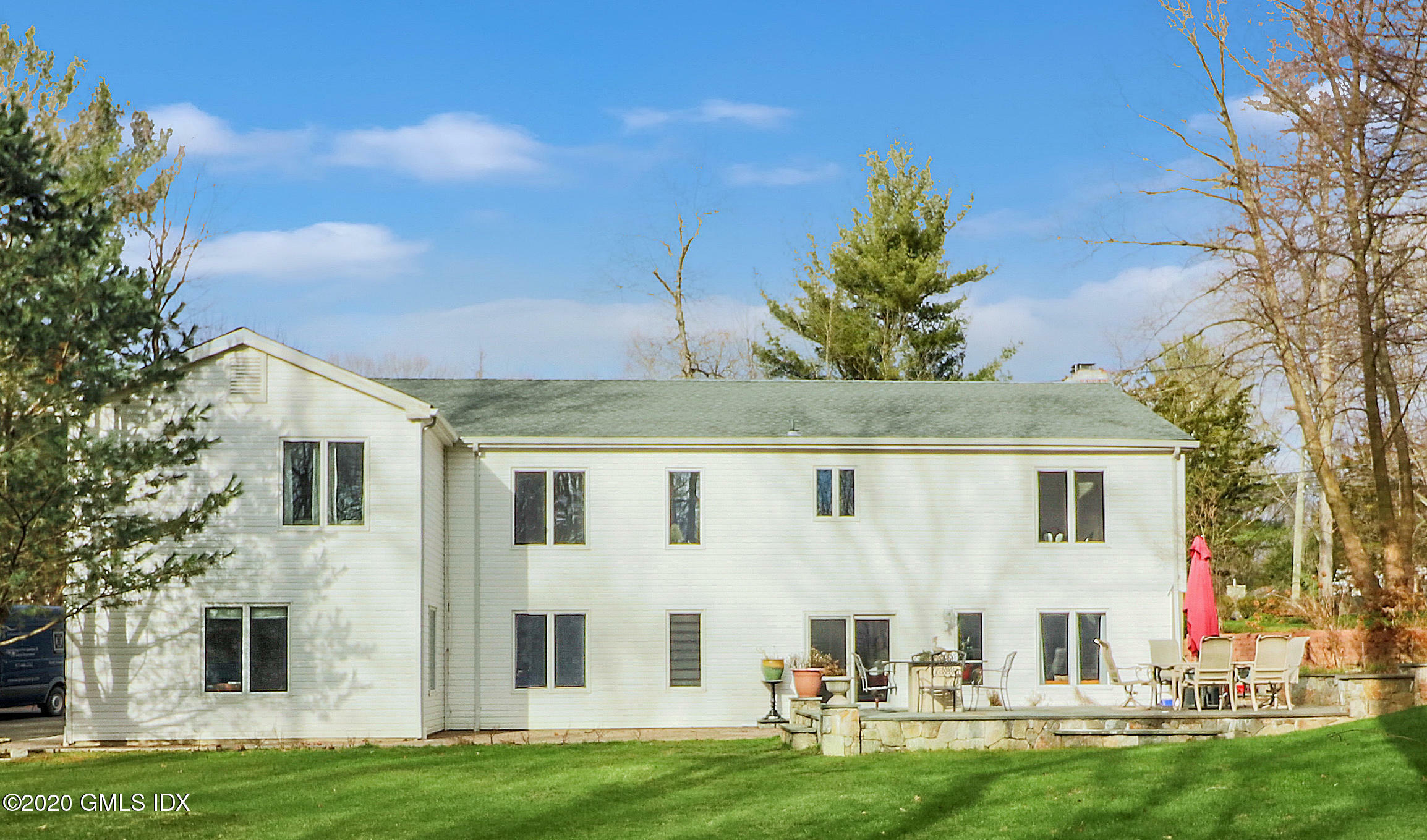 Property Photo: 100 Chestnut Hill Road CT 06903