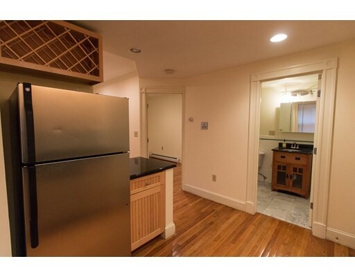 Property Photo:  195 Commonwealth Ave. B  MA 02115 