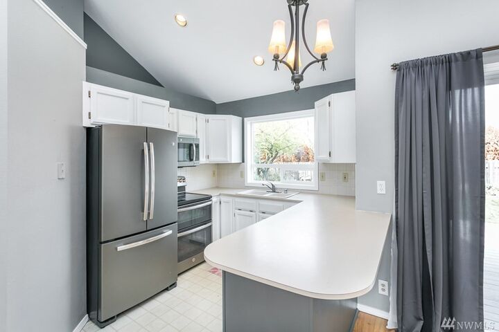 Property Photo: 650 Village Wy WA 99362