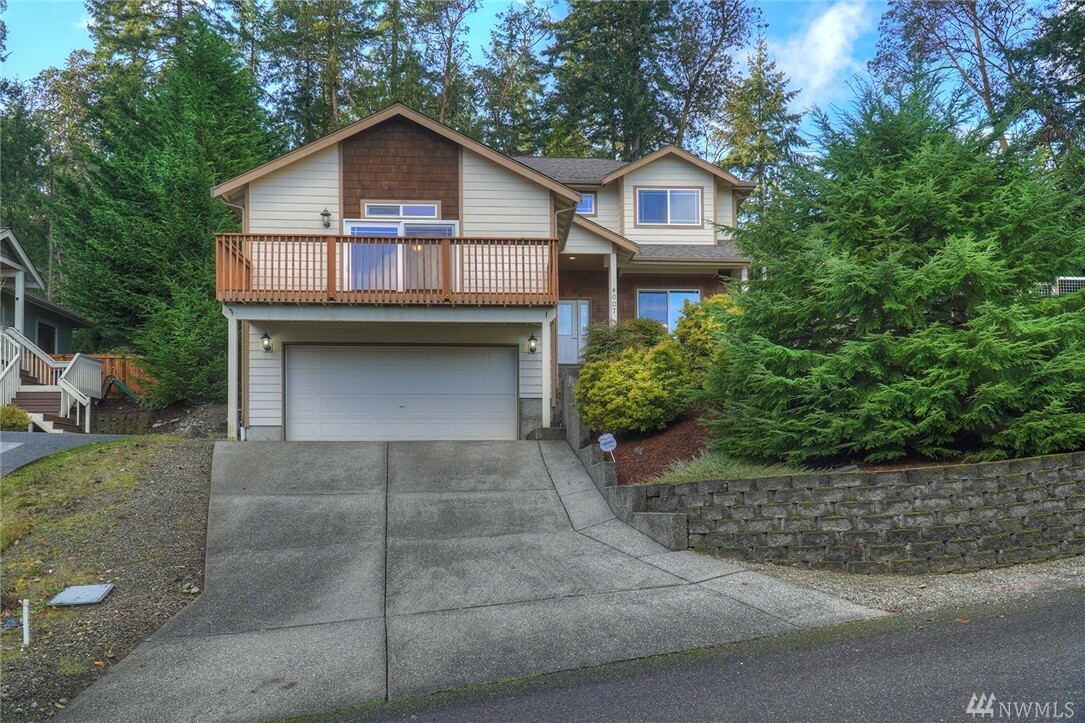 Property Photo:  4007 NE Luxury Lane  WA 98311 