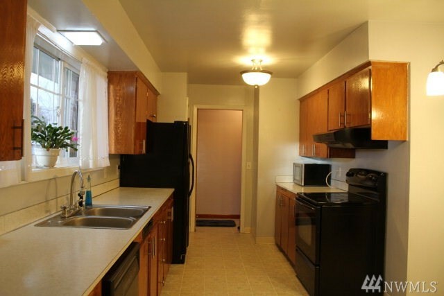 Property Photo:  1613 Modoc St  WA 99362 