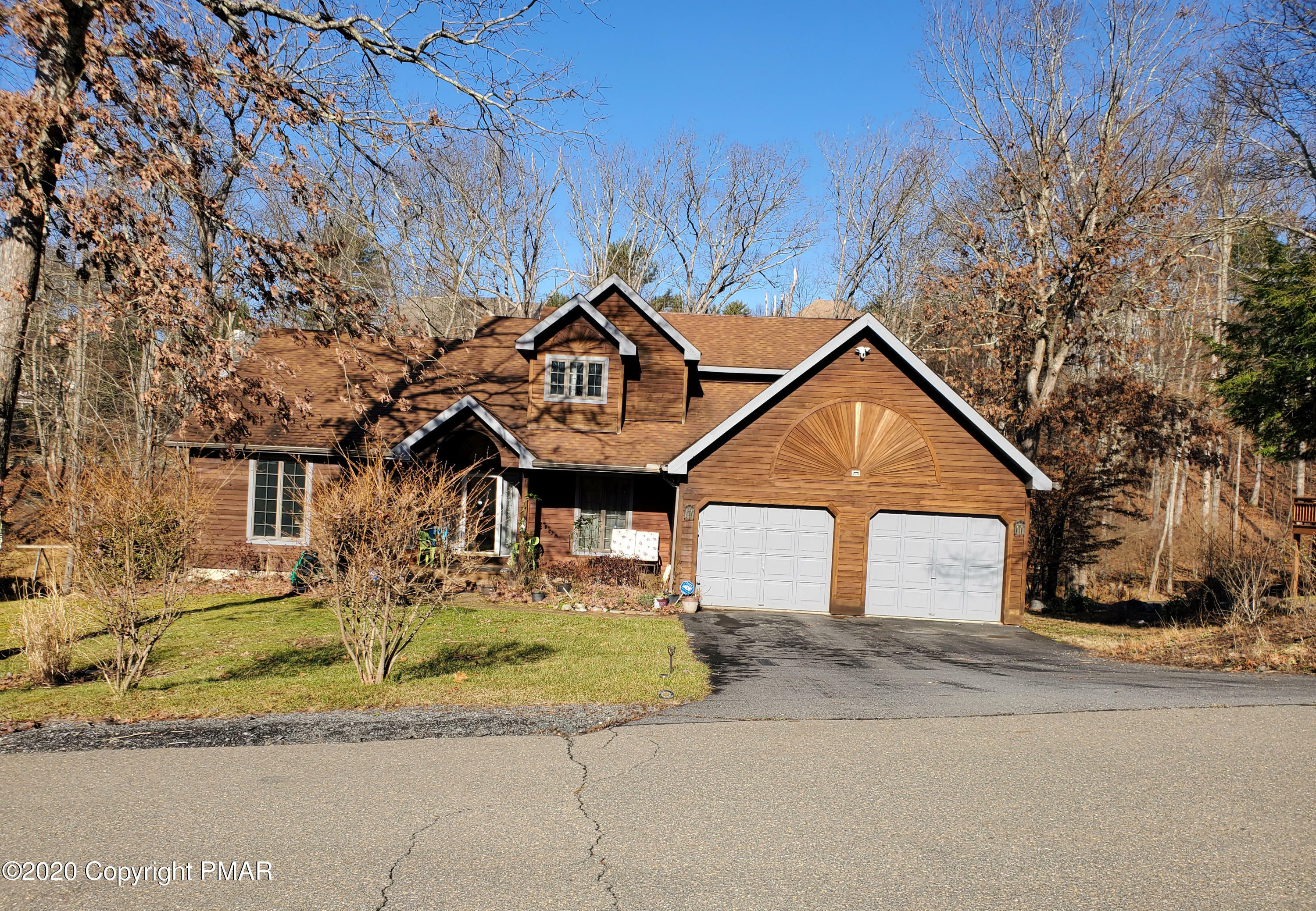 Property Photo:  333 Rolling Hills Dr  PA 18302 