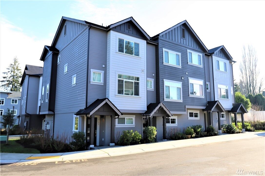 Property Photo:  145 SW 185th Lane  WA 98166 