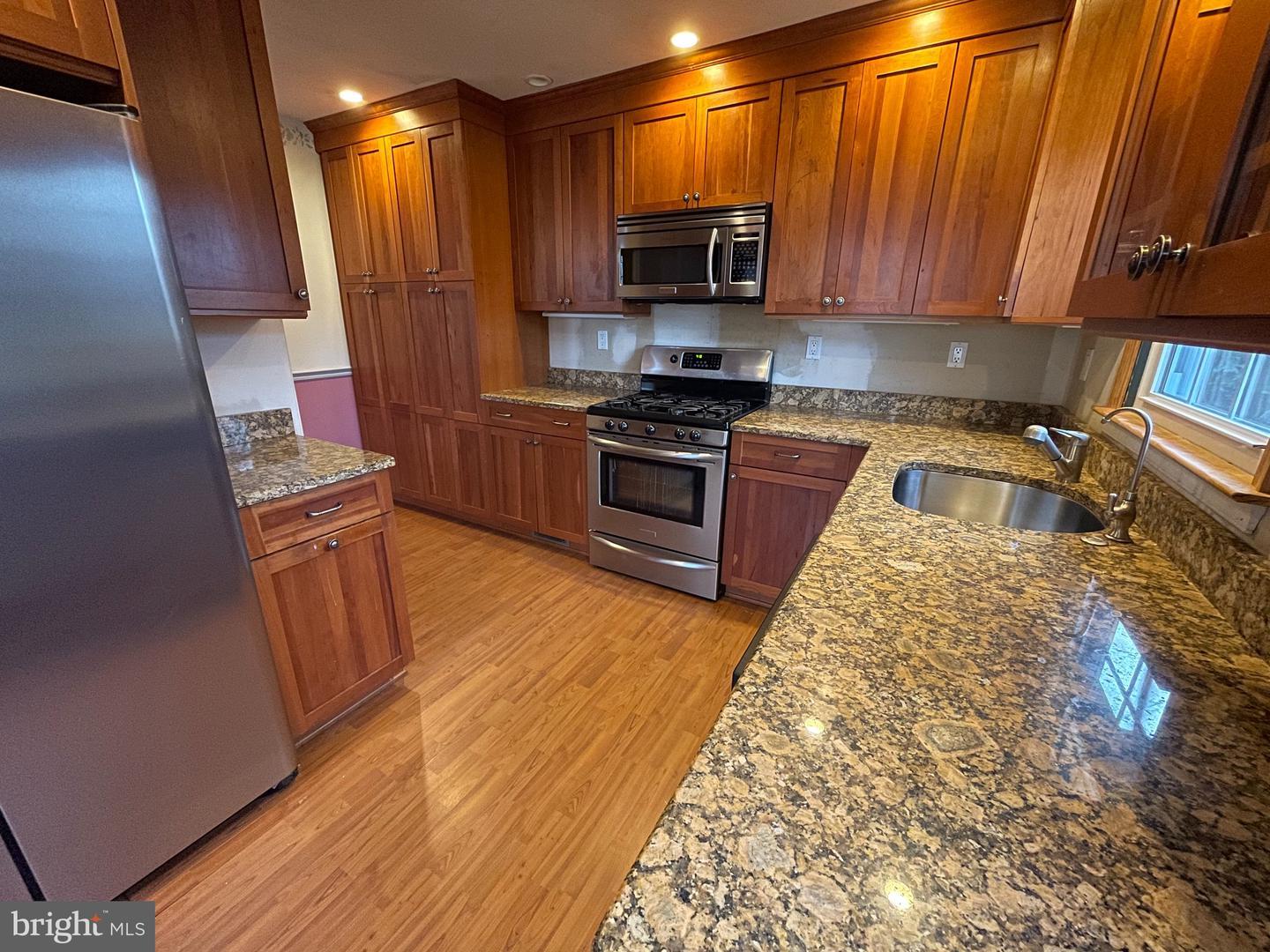 Property Photo: 924 Gilbert Road PA 19012