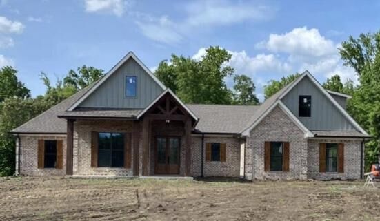 Property Photo: 687 Ironwood Dr MS 39759