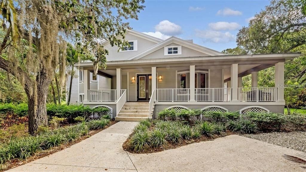 Property Photo: 1409 Westbrook Drive FL 34231
