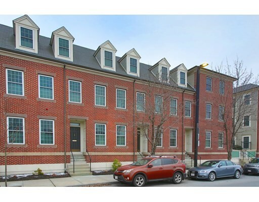 Property Photo:  59 Chelsea St 59  MA 02129 