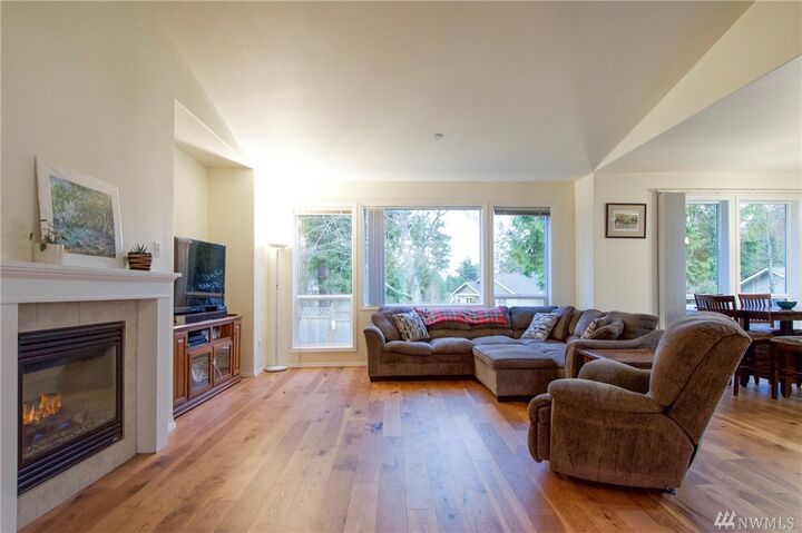 Property Photo: 912 Joshua St WA 98363