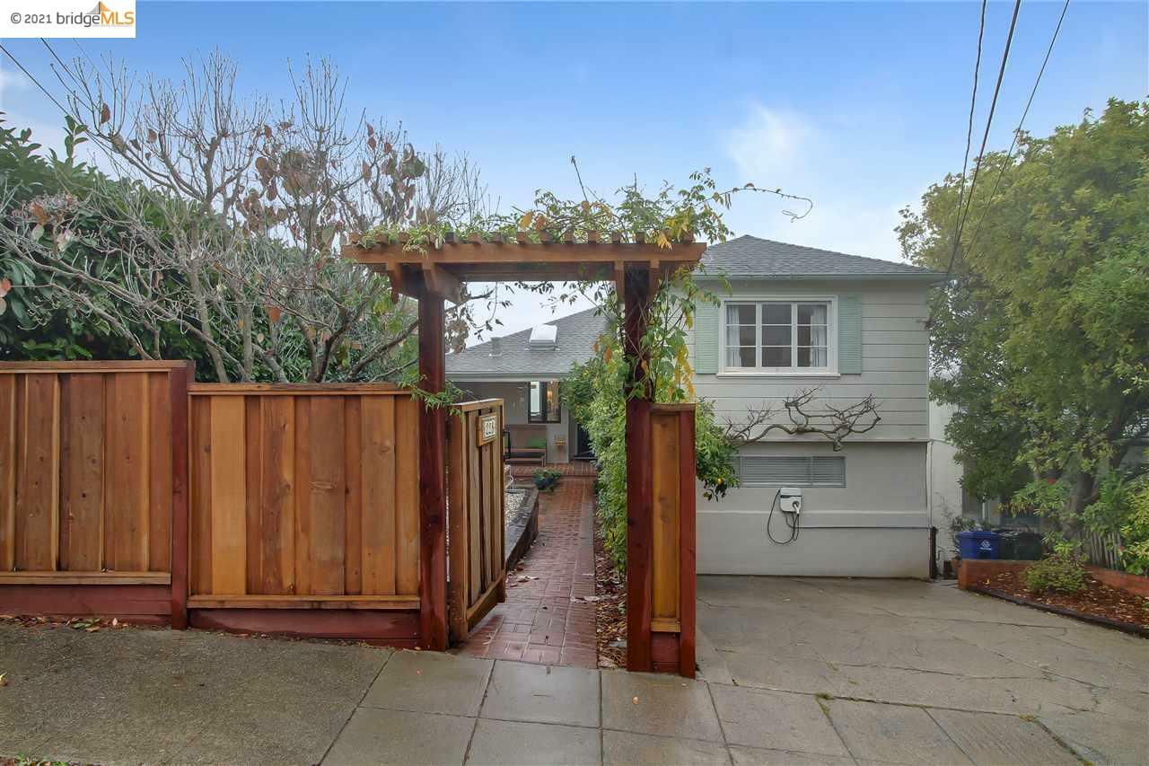 Property Photo:  228 Cambridge Ave.  CA 94708 