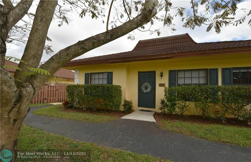 Property Photo:  2353 SW 70th Ter 28  FL 33317 