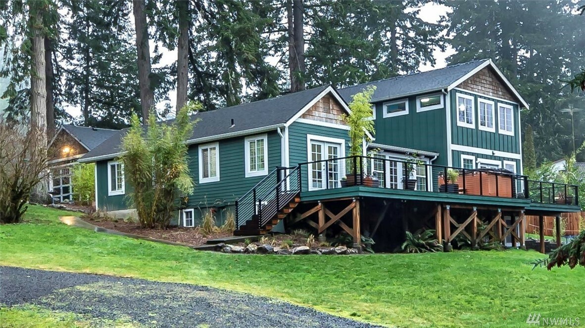 Property Photo:  5508 Oyster Bay Rd NW  WA 98502 