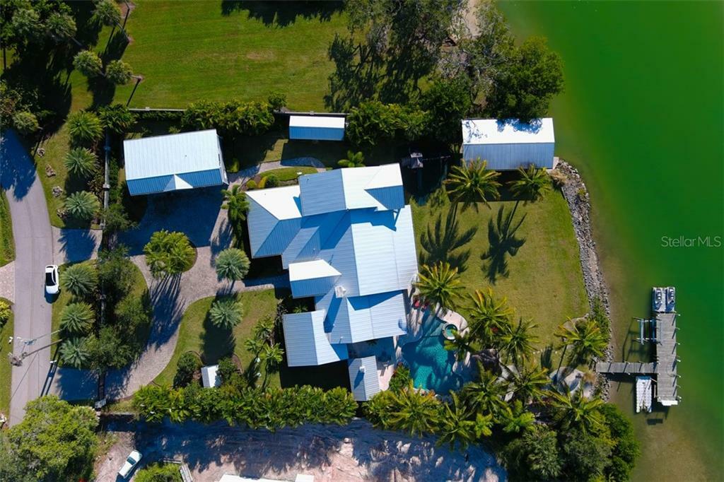 Property Photo:  530 Lyons Bay Road  FL 34275 