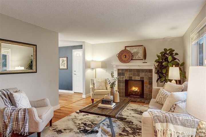 Property Photo: 819 117th St SW WA 98204