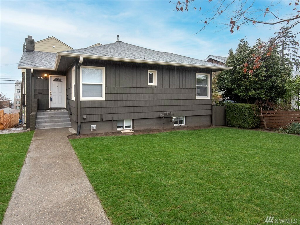 Property Photo:  4833 42nd Ave SW  WA 98116 