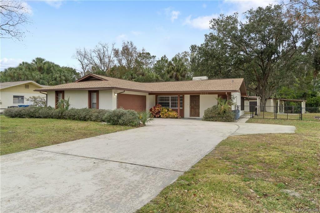 Property Photo:  9921 W Halls River Road  FL 34448 