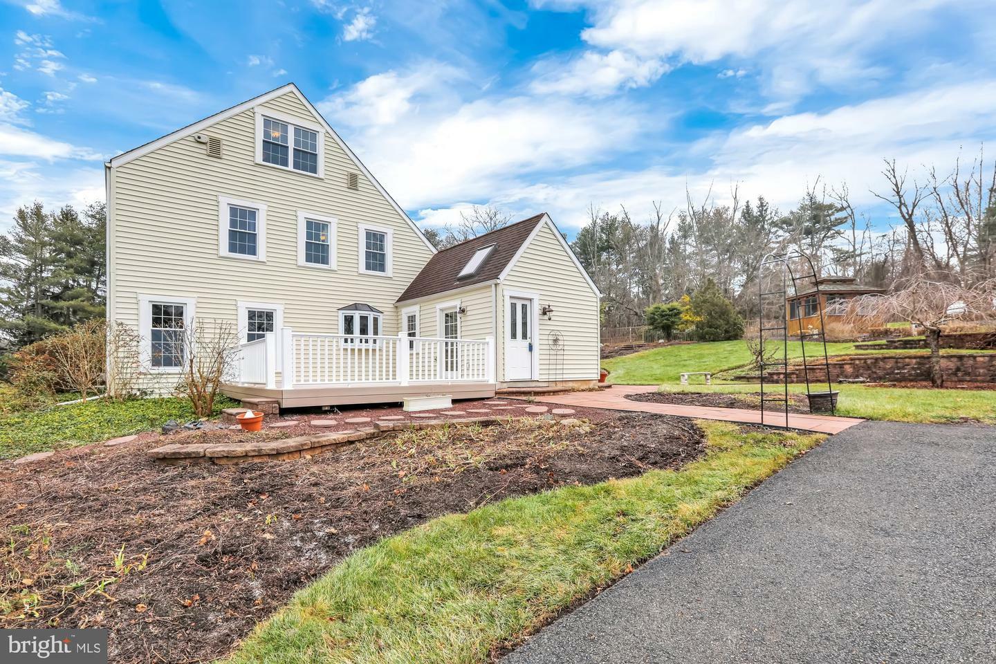 Property Photo:  630 Pineville Road  PA 18940 