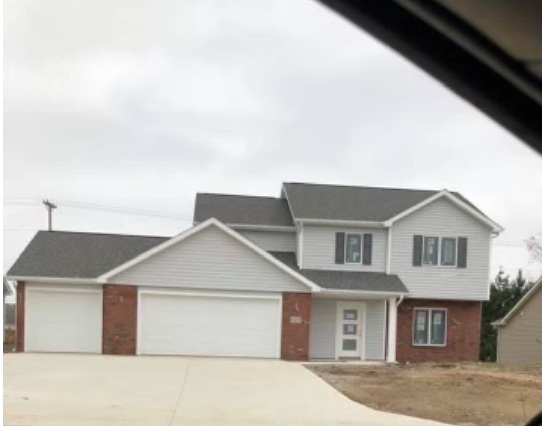 Property Photo:  1405 Hideaway Drive  IN 46706 