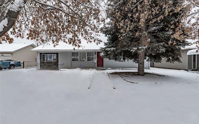 Property Photo:  1509 Kingsley Drive  CO 80909 