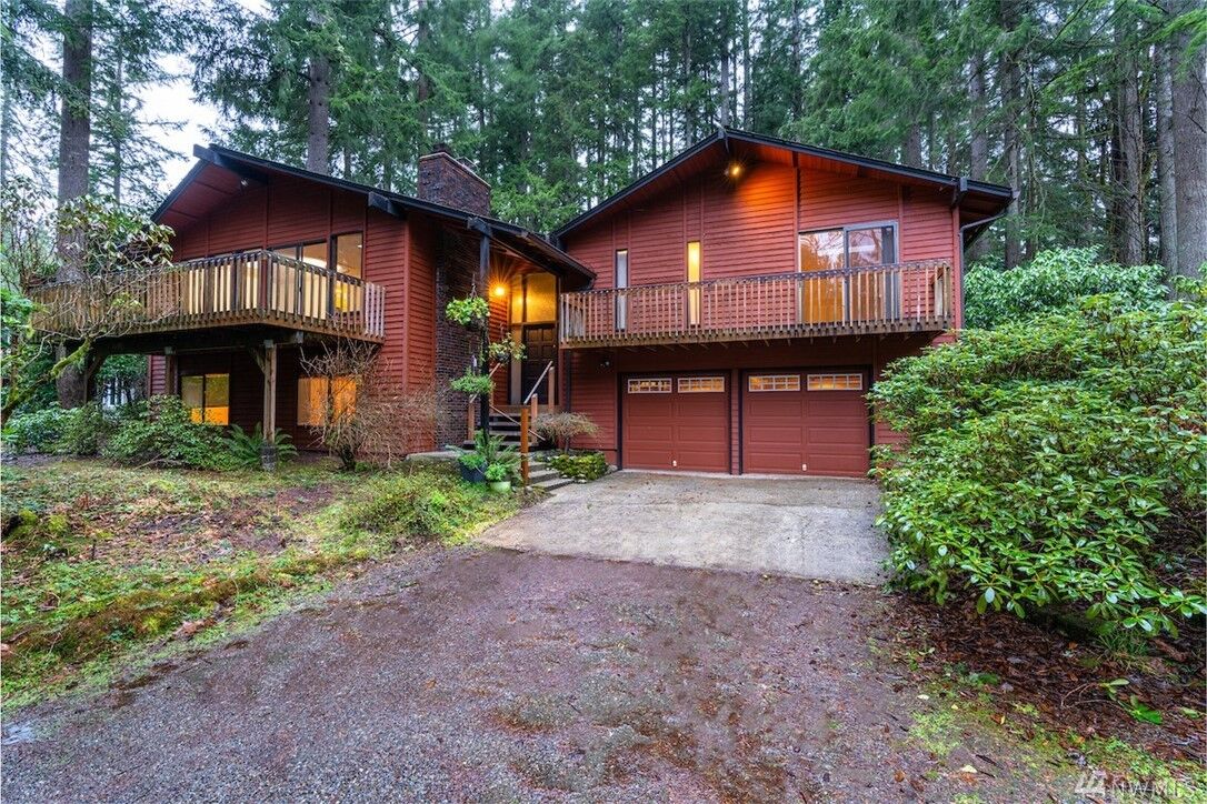 Property Photo:  26428 SE 160th St  WA 98027 