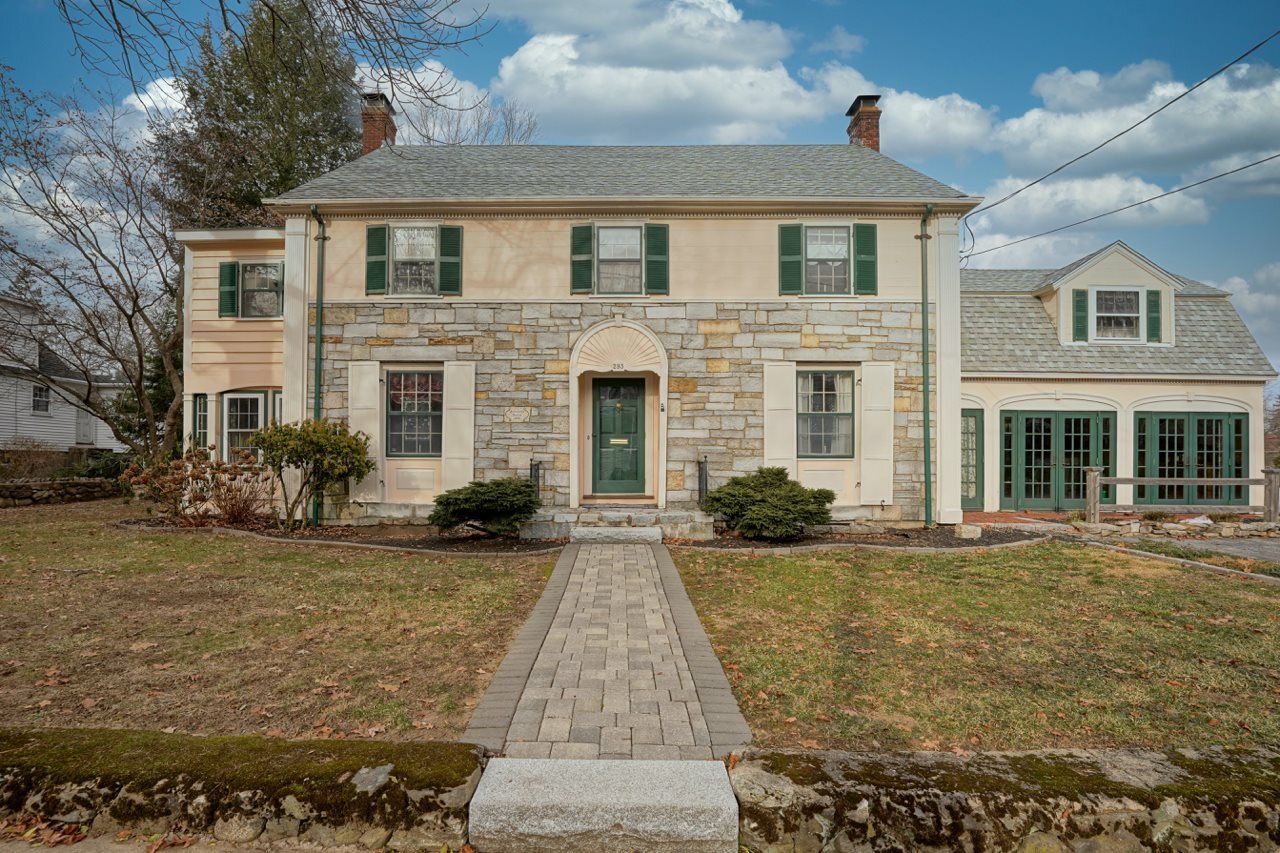 Property Photo:  293 Rockland Street  NH 03801 