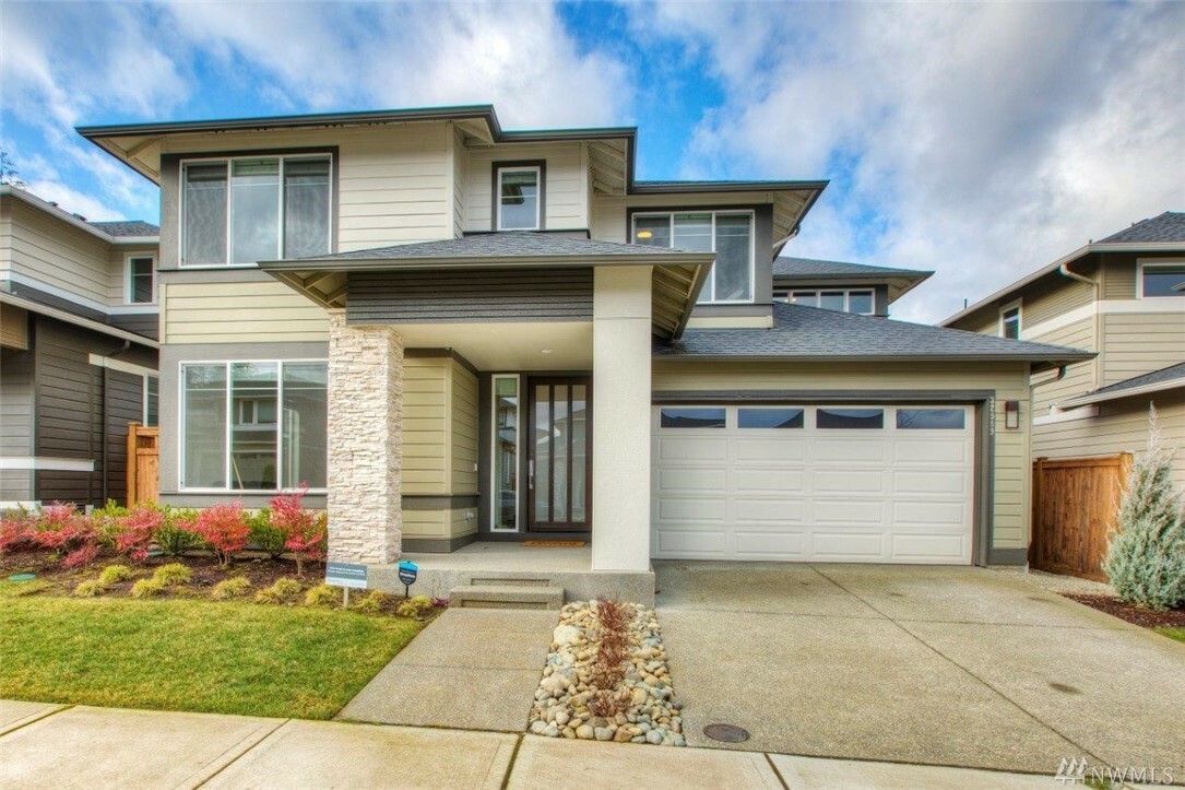 Property Photo: 32989 Evergreen Ave SE WA 98010