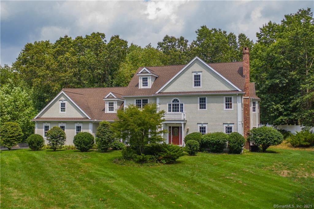 Property Photo:  5 Quail Ridge  CT 06883 