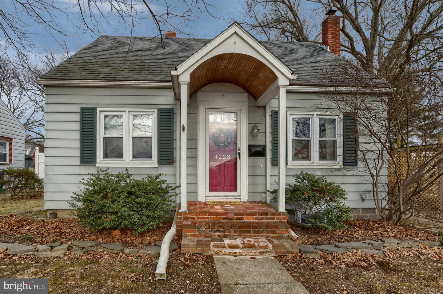 Property Photo:  4228 Plymouth Street  PA 17109 