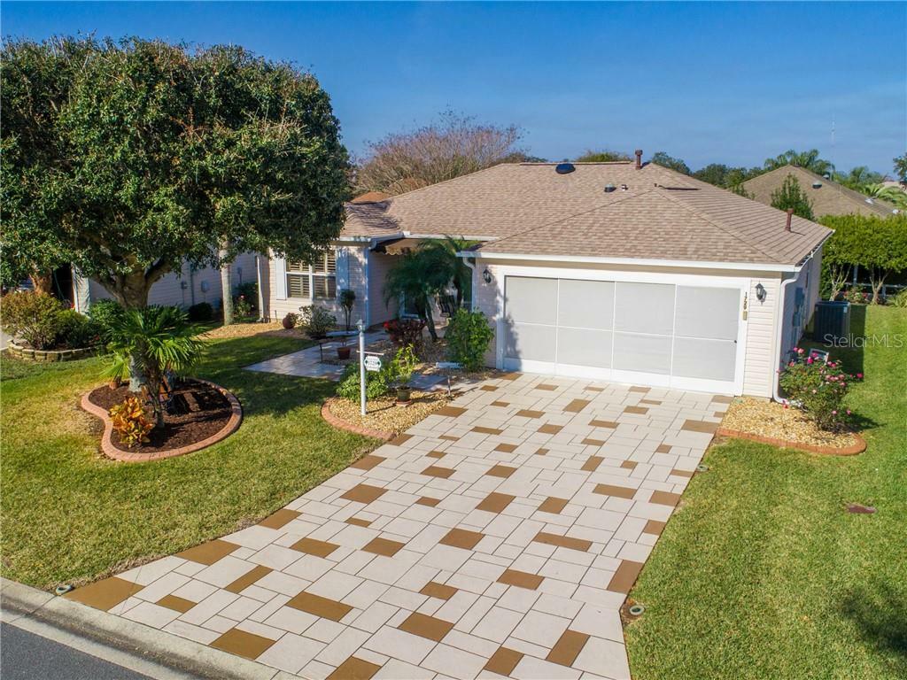 Property Photo: 1729 Lakewood Drive FL 32162