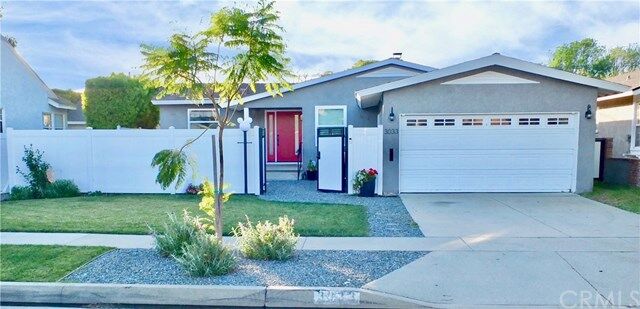 Property Photo:  3033 Petaluma Avenue  CA 90808 
