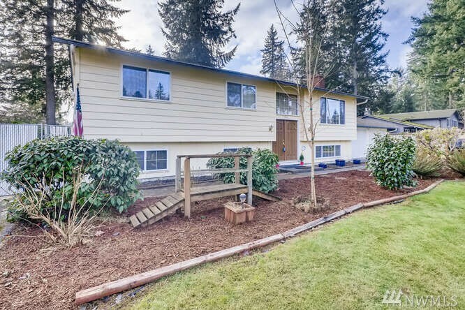 Property Photo:  4902 122nd Place NE  WA 98271 