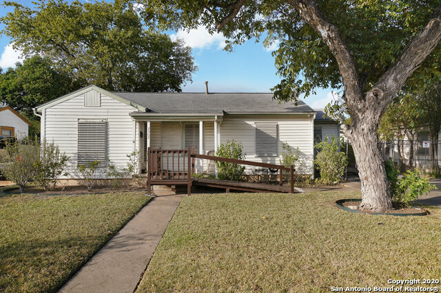 Property Photo:  2307 W Woodlawn Ave  TX 78201 