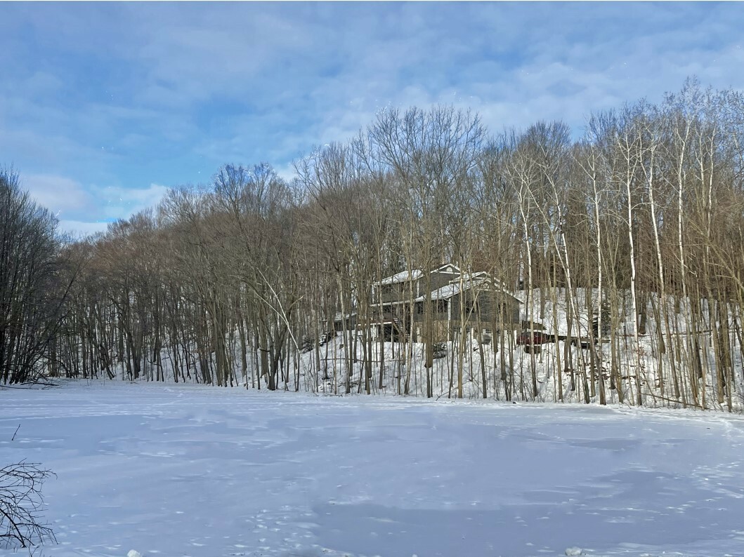 Property Photo: 8127 Forest View Rd WI 53040