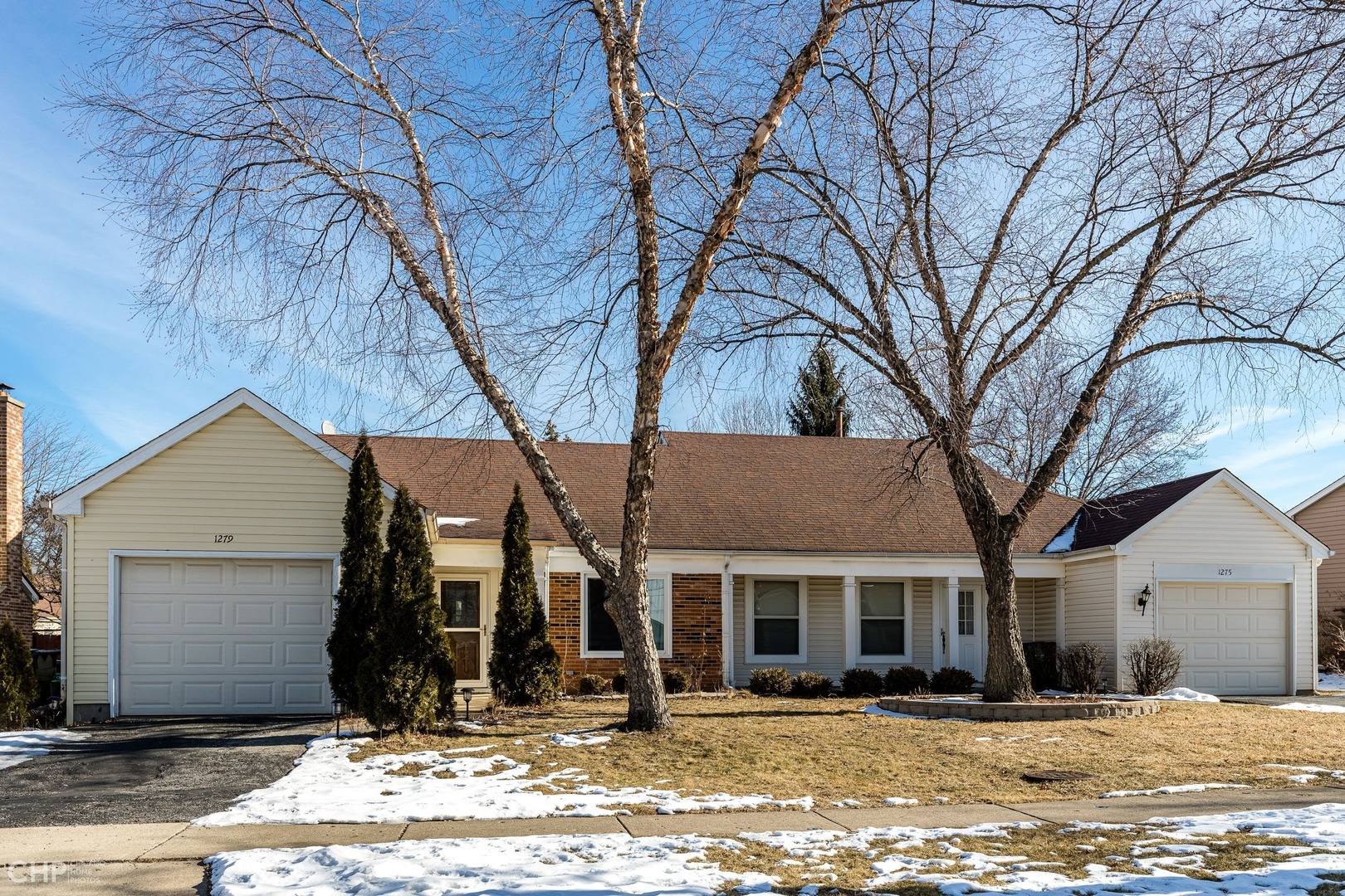 Property Photo:  1279 Huntington Drive  IL 60060 