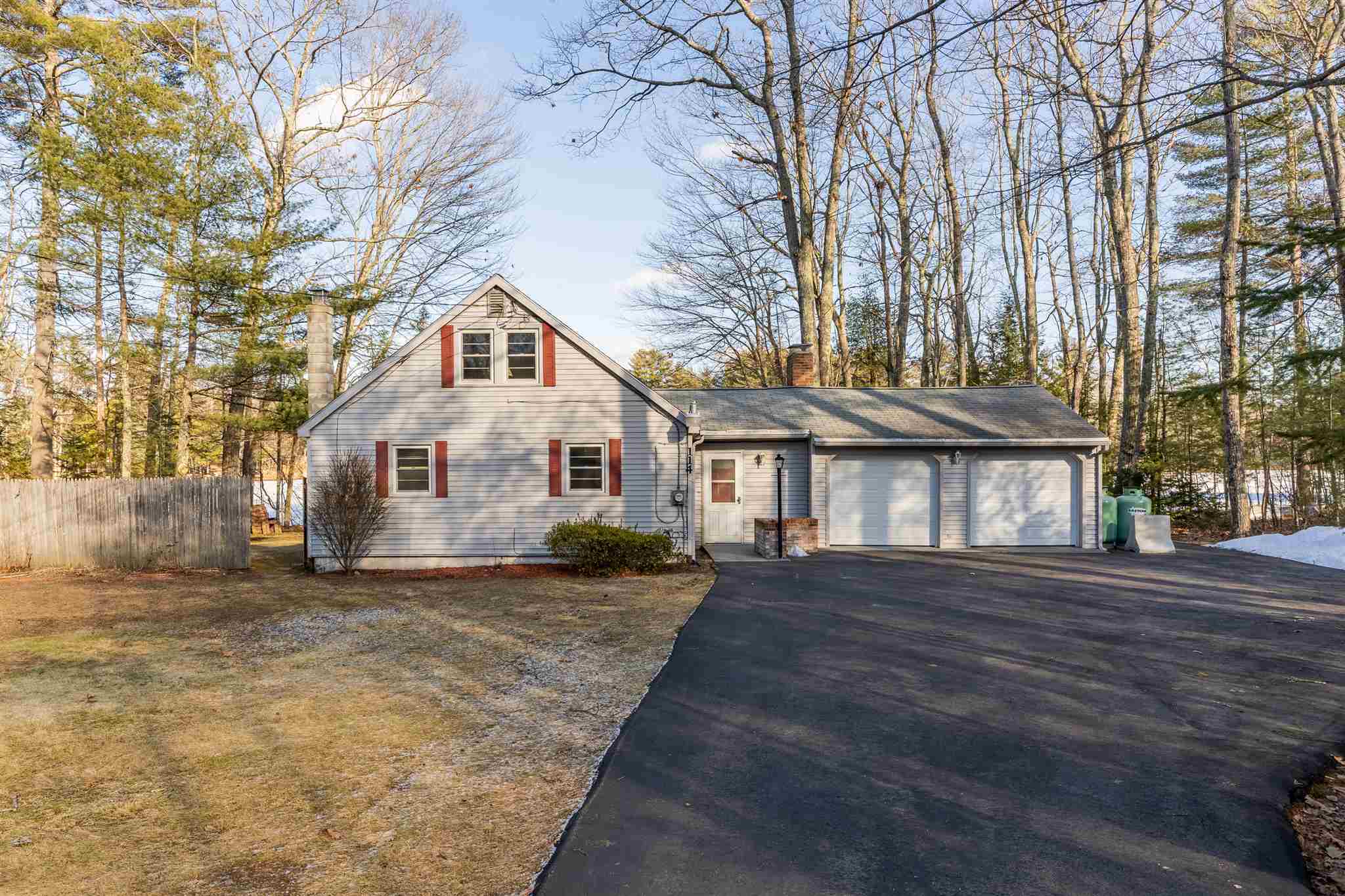 Property Photo:  114 Tall Pines Road  ME 04073-5942 