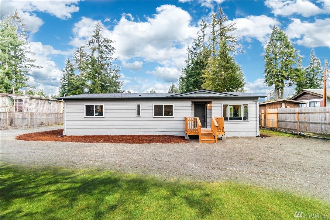 Property Photo: 25109 51st Ave E WA 98338