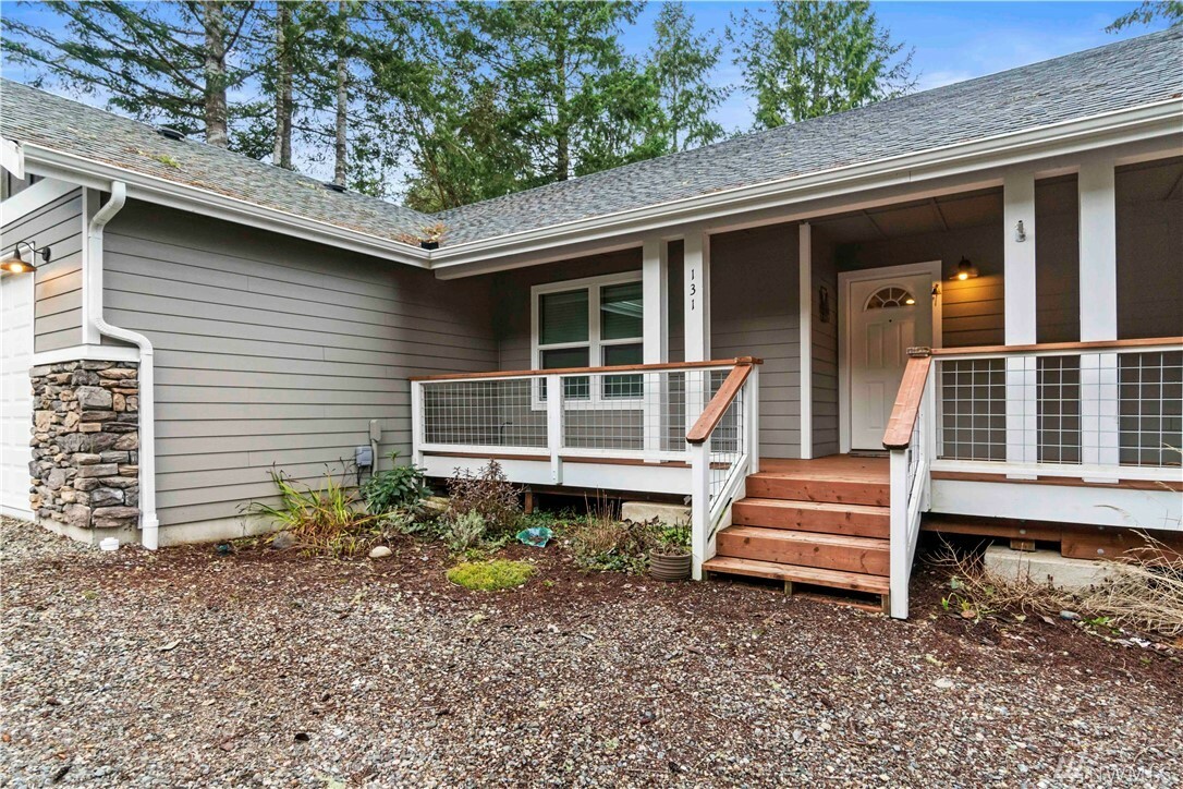 Property Photo: 131 E Detroit Dr WA 98524