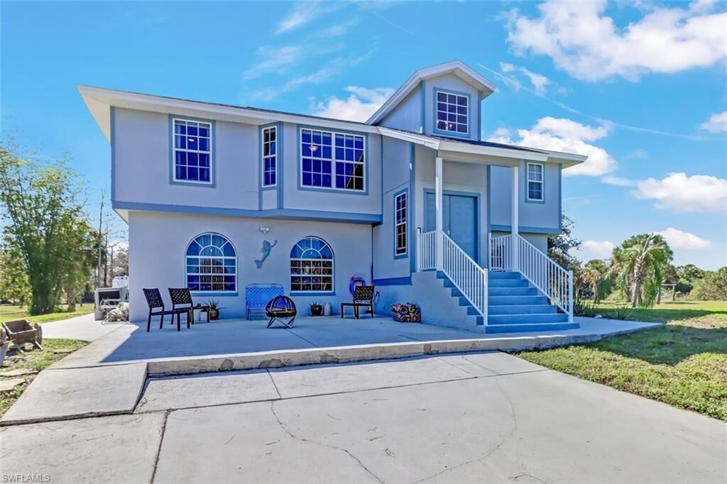 Property Photo:  220 39th Ave NW  FL 34120 