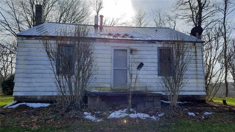 Property Photo:  51 Davis St  PA 16125 