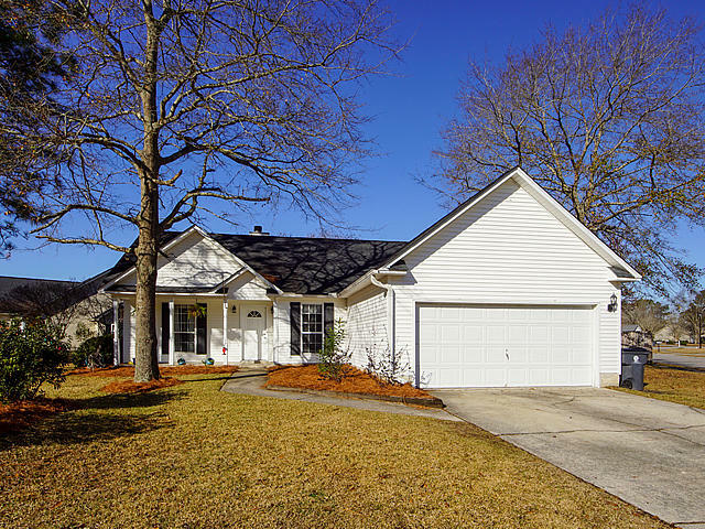 Property Photo:  135 Blackwalnut Drive  SC 29486 