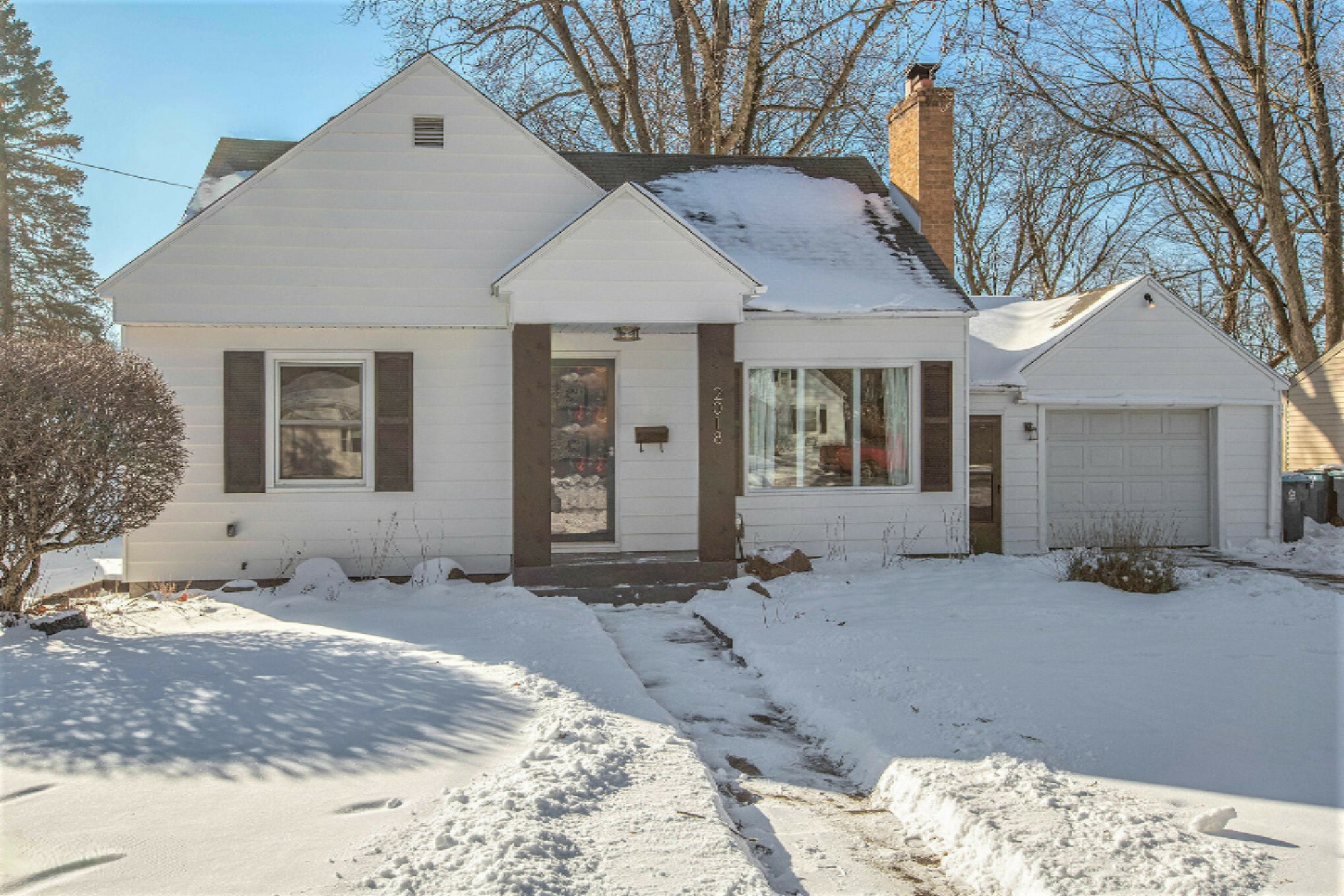 Property Photo:  2018 Paddington Road  MI 49001 