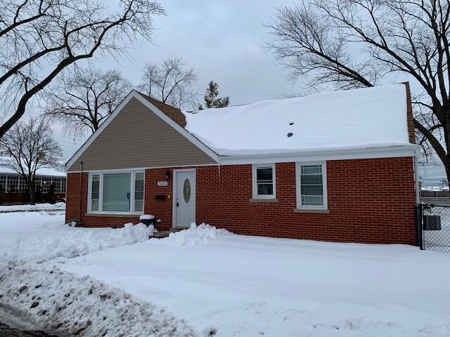 Property Photo: 3020 Madison Street IL 60104