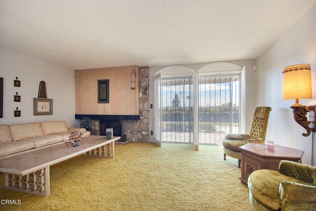 Property Photo: 1702 E Turmont Street CA 90746