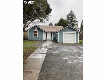 Property Photo:  282 24th Ave  WA 98632 